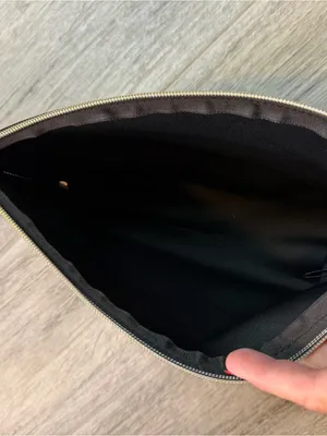 Tarte Black Neoprene Makeup Bag Pouch Gold Zipper Closure Travel Cosmetics thumbnail 4