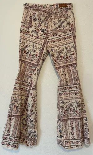 Shyanne Flare Jeans thumbnail 2