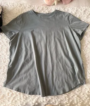 Lululemon shirt  thumbnail 1