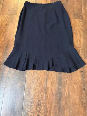 TAHARI black asymmetrical tulip hem skirt, size 8 thumbnail 6