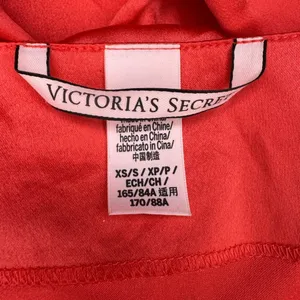 Victoria's Secret sexy satin robe Lace shoulder Red Size SX. I#164 thumbnail 10