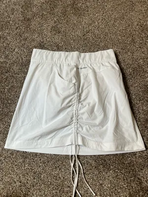 White Columbia skort  thumbnail 2