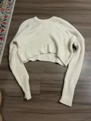 Urban Outfitters Cropped Sweater thumbnail 3