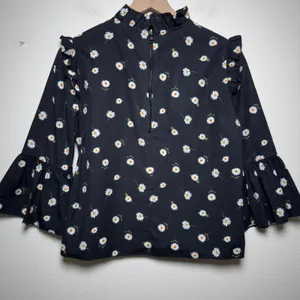 Alice + Olivia Women Cotton Henrietta Daisy Blouse Black Ruffle Bell Sleeve thumbnail 10