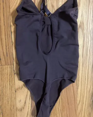 SKIMS LOW BACK Sculpting Bodysuit thumbnail 5