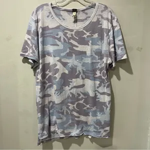 FREE‎ PEOPLE WE THE FREE Womens Camo Top Size Medium Blue Round Neck Cap sleeves thumbnail 3