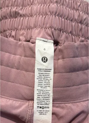 Lululemon Shorts Hotty Hot 4" High-Rise thumbnail 2