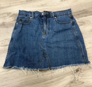 Old Navy Classic denim mini skirt thumbnail 1