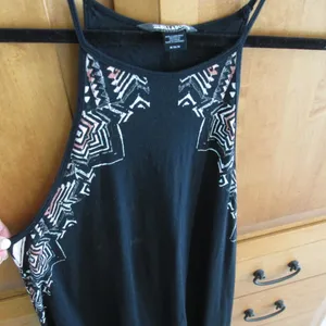Billabong spaghetti strap dress - Size Medium thumbnail 2