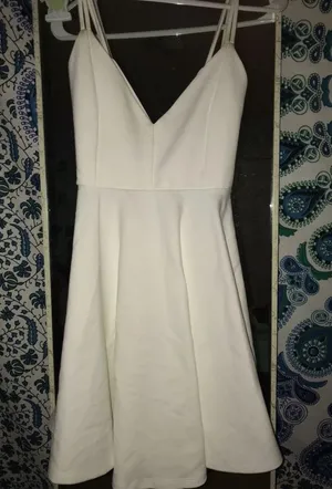 White Dress thumbnail 1