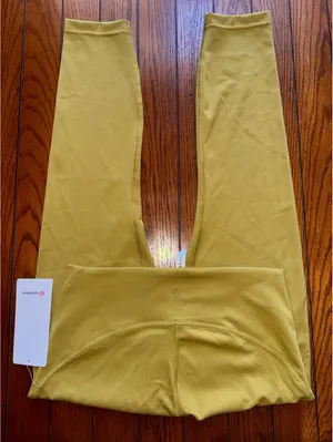 Lululemon Instill High Rise 25” Auric Gold Size 10 NWT thumbnail 2