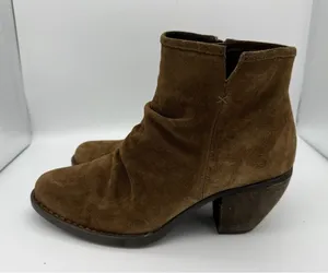 Born Boots Womens 9.5 Brown Leather Booties 2.75" Heel Side Zip Travel Concert thumbnail 1