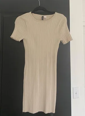 H&M Cream Dress thumbnail 1