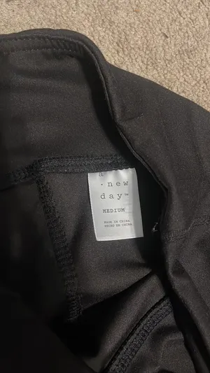 Black Target Leggings Workout thumbnail 2
