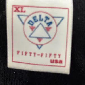 Delta‎ Black Graphic Top thumbnail 4