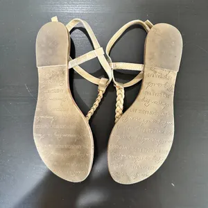 AMERICAN RAG Matte Gold Braided Thong Toe Sandal Size 8.5 thumbnail 7
