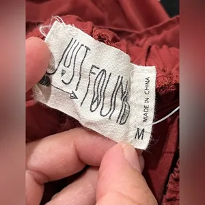 Just found women’s dress size medium! Style it in May ways like new thumbnail 7