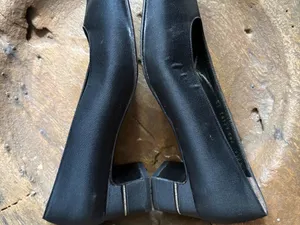 Vtg Salvatore Ferragamo Cranny black nero satin rhinestone block heels size 9.5 thumbnail 7