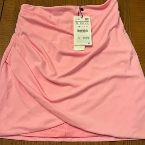 ZARA High-Waisted Draped Mini‎ Skirt in Light Pink Size Small Bloggers Fav NEW thumbnail 9
