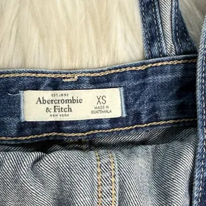 Abercrombie Blue Denim Short Overalls thumbnail 4