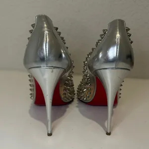 Christian Louboutin Metallic Silver Gloss Clear PVC Spike Me 100 Pumps Size 39 thumbnail 5