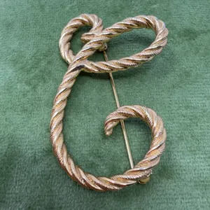 Vintage Gold Tone Script Letter C Monogram Brooch Pin 2in thumbnail 3