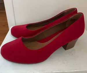 Red Pumps Cloudwalkers by Avenue Size 9W thumbnail 1