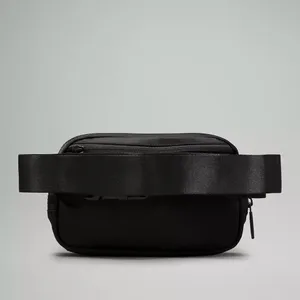Lululemon Black Everywhere Belt Bag 1L thumbnail 2