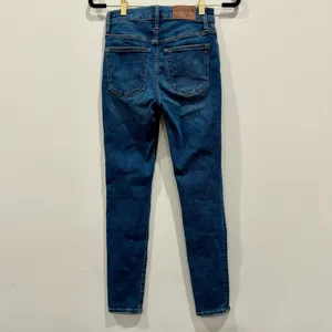 Madewell 9” Mid-Rise Skinny Jeans thumbnail 4