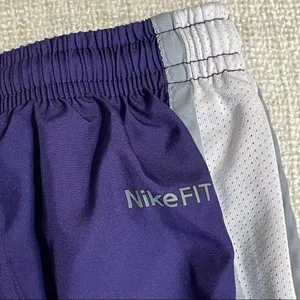 Nike Women’s Team Shorts thumbnail 7
