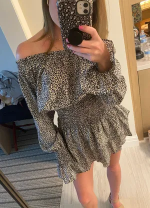 Dress thumbnail 1