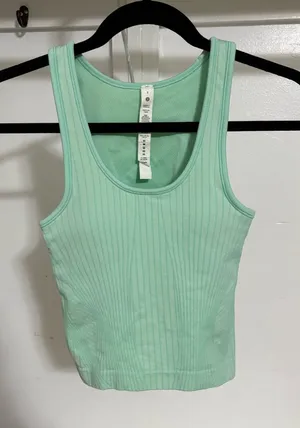 Lululemon Tank Top thumbnail 3