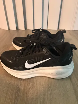 Nike Running Vomero Shoes thumbnail 2