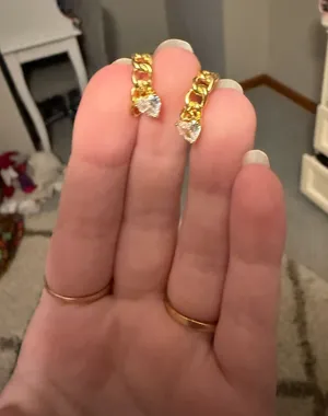 Evry Jewels gold hoops with crystal hearts thumbnail 1