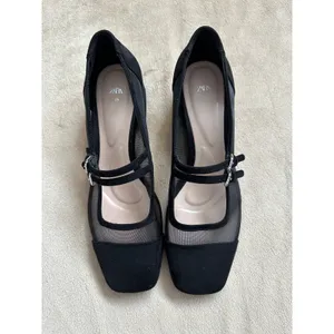 Zara Black Mesh & Suede Low Block Heel Mary Janes Heels with Buckle Strap Sz 39 thumbnail 2