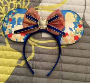 NWOT Disney Princess Snow White Lightweight themed Minnie Mouse ear headband thumbnail 1