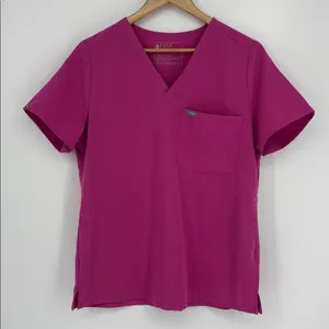 FIGS Catarina One Pocket Scrub Top in Pink Women’s Size Medium thumbnail 1
