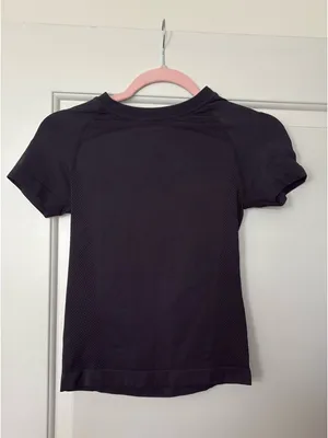 Amazon Black Athletic Top thumbnail 1