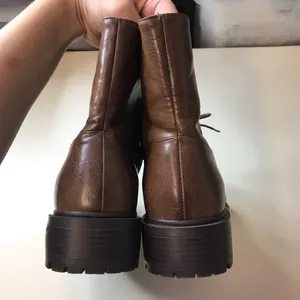 NEW! Torrid Brown Combat Boot - Outdoor Utility Style Size 7.5 - MSRP $72.90!! thumbnail 4