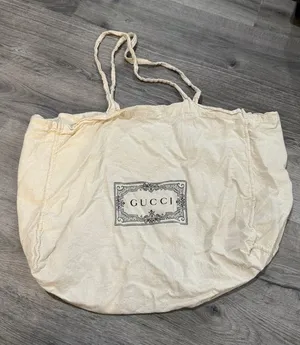 Gucci Cream Tote with Logo Plaque thumbnail 1
