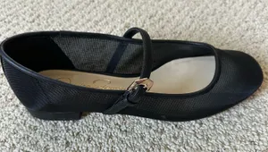 Jessica Simpson Shoes Women’s Black 6M With Strap thumbnail 1