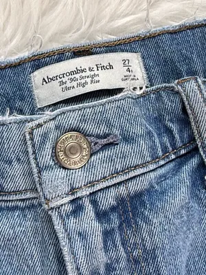 Abercrombie The 90’s Straight Ultra High Rise Split Hem Jeans thumbnail 4