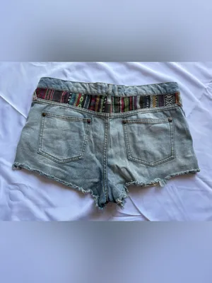 Free People Aztec Embroidered Cut Off Distressed Denim Shorts Size 31 thumbnail 5