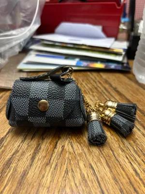 Mini black purse keychain Size undefined thumbnail 2