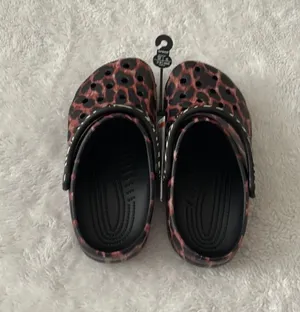 Crocs (NWT) Classic Animal Remix Clogs in Black Multi Animal, Size: 7 thumbnail 13