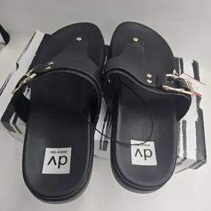 DV Dolce Vita Ulani Womens Size 10 Footbed Black Thong Sandals Gold Buckle NWT thumbnail 3