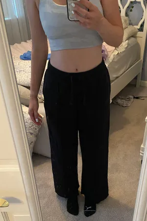 Hollister Sweatpants thumbnail 1