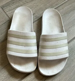 Adidas slides thumbnail 1