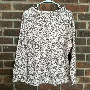 Women’s Cream & Brown Belinda Leopard Print Long Sleeve Top thumbnail 4