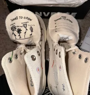 Converse High-Top Platform Flower Embroidery thumbnail 4